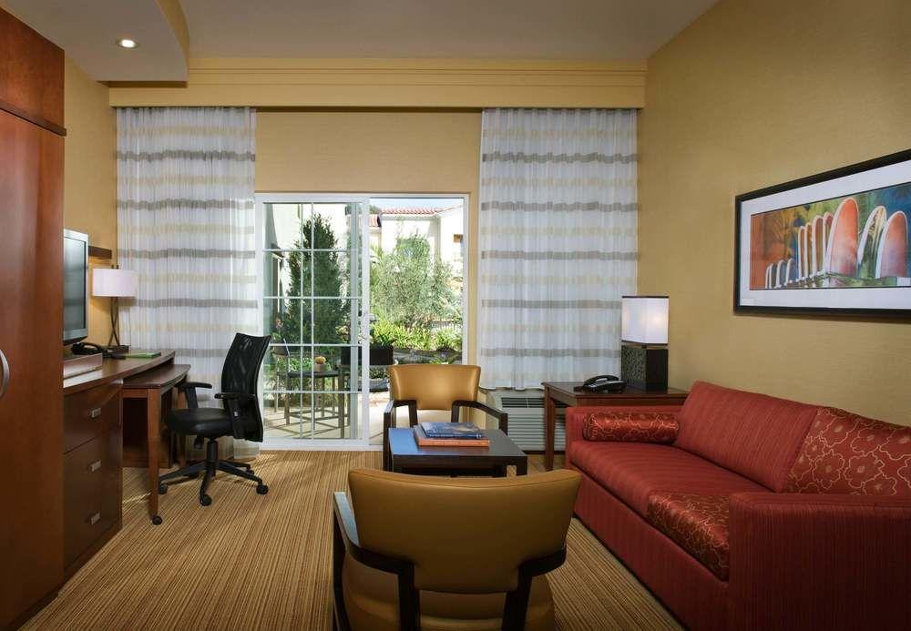 Courtyard By Marriott Santa Barbara 3* Goleta