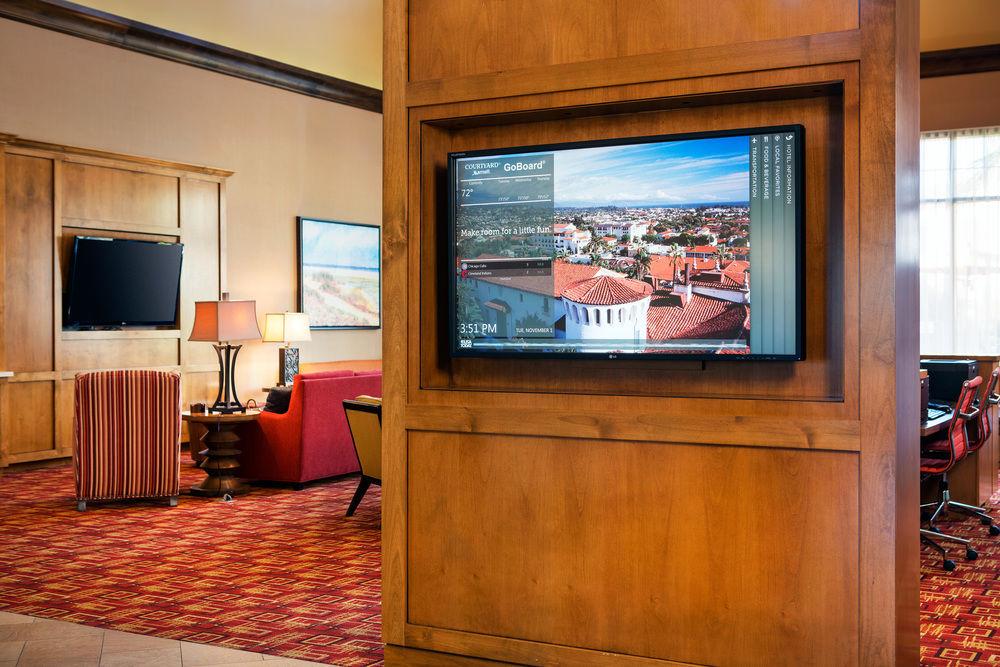 Courtyard By Marriott Santa Barbara Hotel