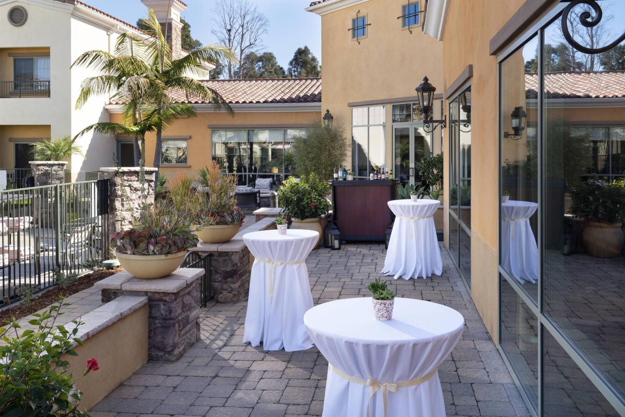 Courtyard By Marriott Santa Barbara