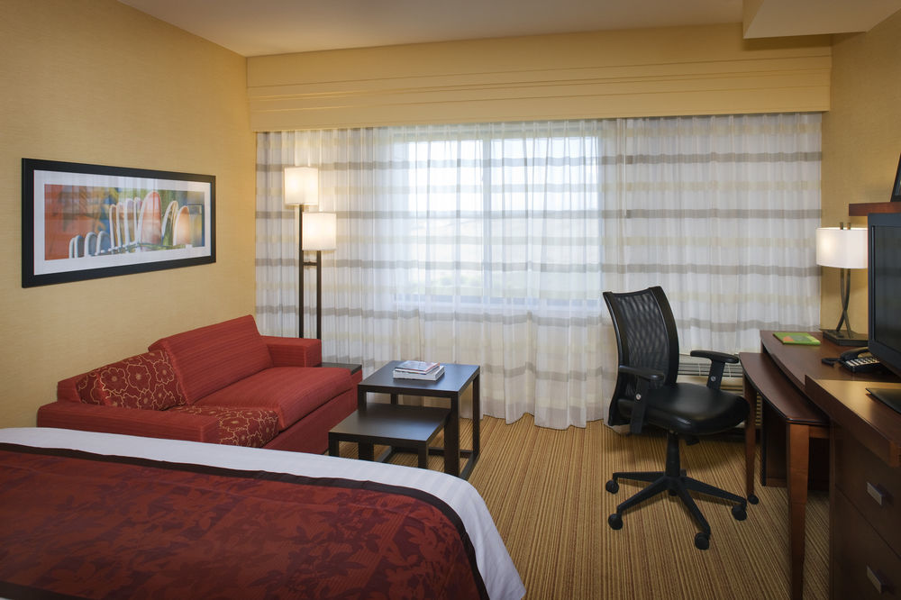Hotel Courtyard By Marriott Santa Barbara