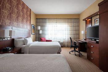 Hotel Courtyard By Marriott Santa Barbara